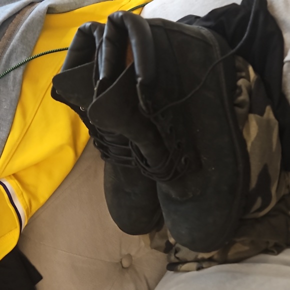 Timberlands - Picture 2 of 4